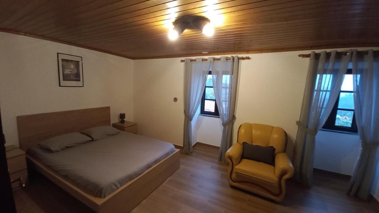 فيلا Casa Da Rosa Porreiras باريديس دي كورا المظهر الخارجي الصورة